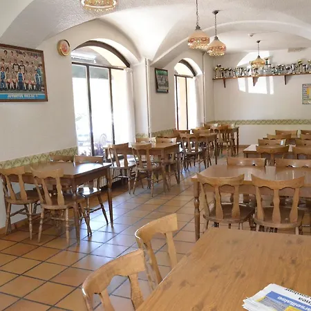 Hotel De La Haute Provence 2*